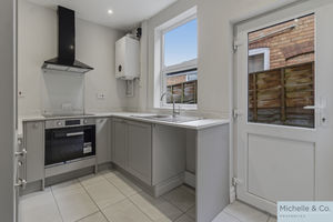 Kitchen- click for photo gallery